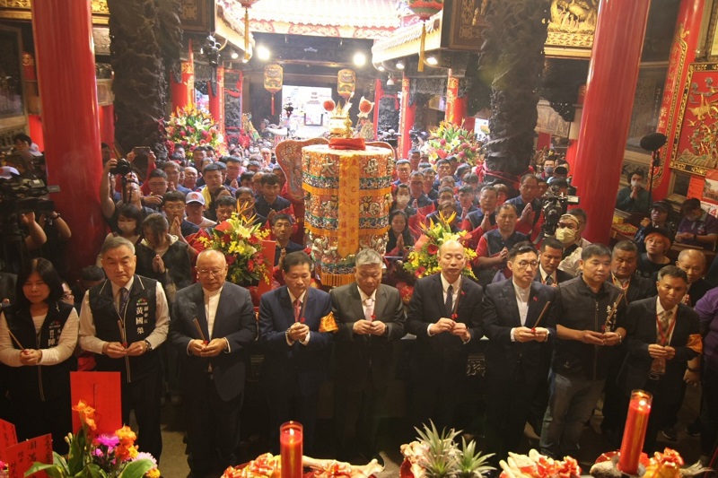 黃副市長至鎮瀾宮參拜恭請媽祖上轎 0