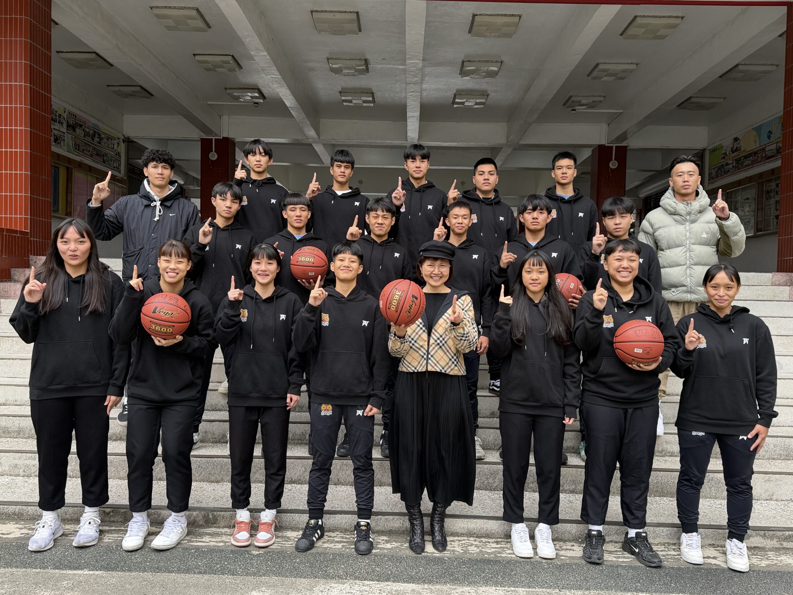 四維高中男女籃稱霸花蓮　雙隻挺進HBL北區複賽